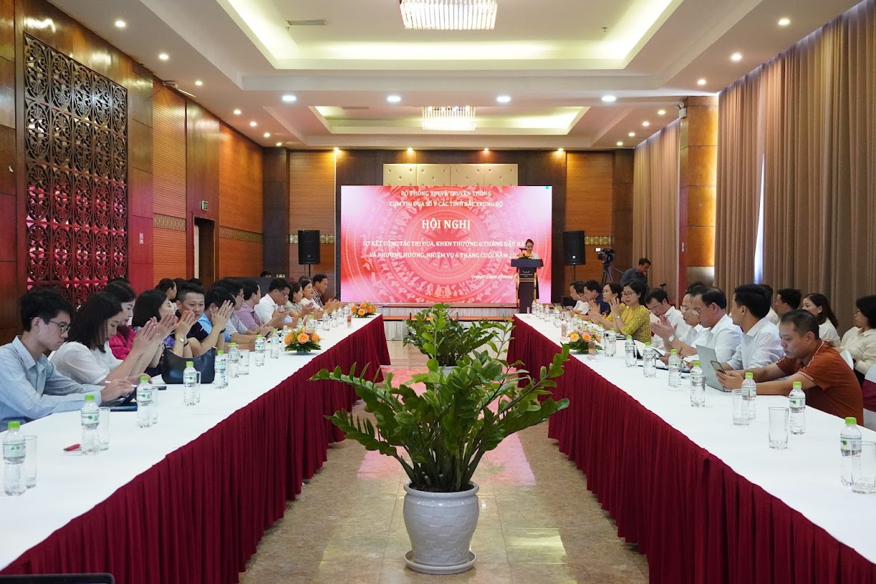 Hội nghị sơ kết 6 tháng đầu năm 2023 Cụm Thi đua số V Sở Thông tin và Truyền thông các tỉnh Bắc Trung Bộ